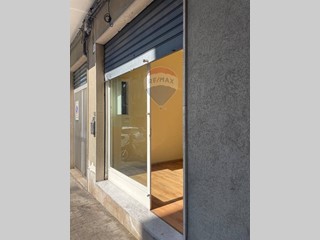 Immobile commerciale in Affitto a Acireale, 350€, 30 m²