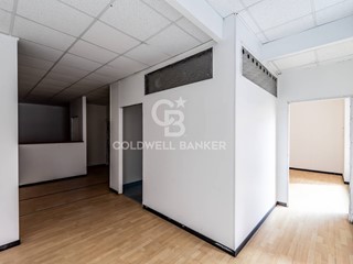 Immobile commerciale in Vendita a Acireale, 75'000€, 70 m²