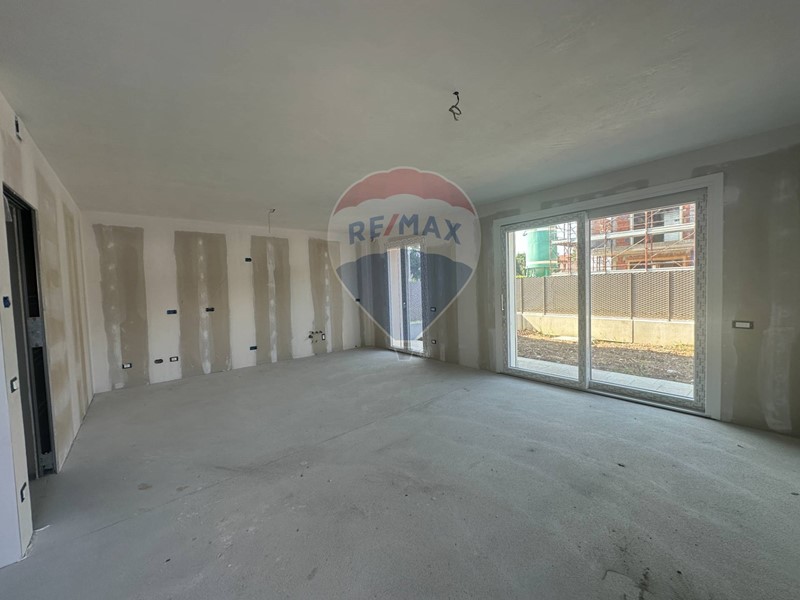 Quadrilocale in Vendita a Azzano San Paolo, 475'000€, 128 m²