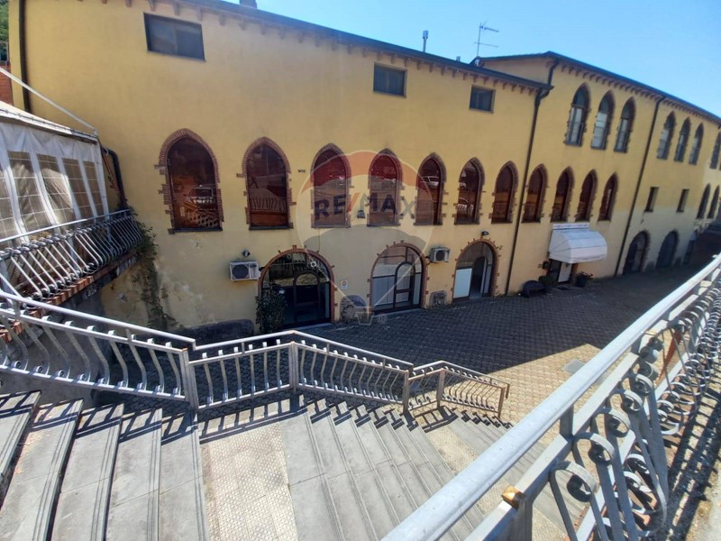 Immobile commerciale in Affitto a Bagni di Lucca, 500€, 56 m²