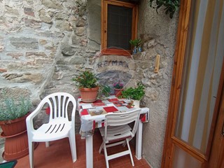 Casa Semi Indipendente in Vendita a Bagni di Lucca, 55'000€, 62 m²