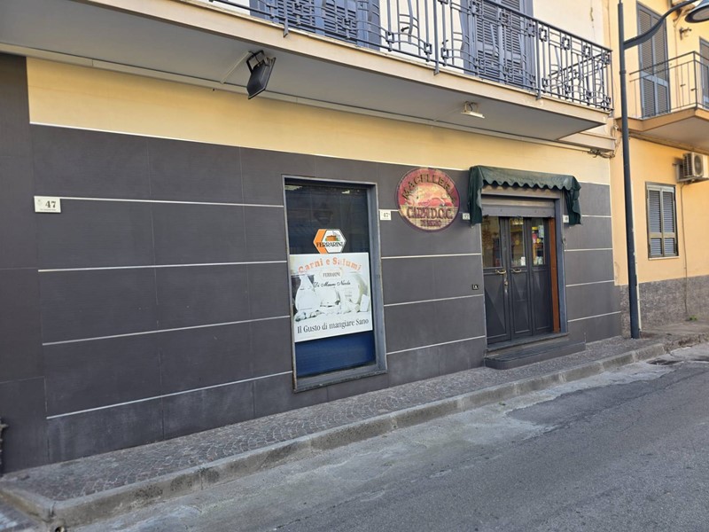Attività commerciale in Vendita a Succivo, 75'000€, 60 m²
