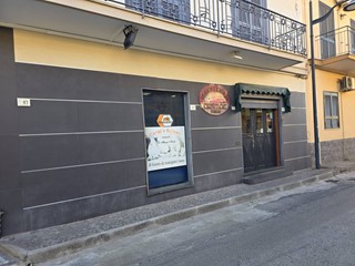 Attività commerciale in Vendita a Succivo, 75'000€, 60 m²