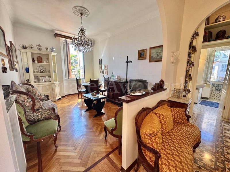 Trilocale in Vendita a Sanremo, 208'000€, 90 m²