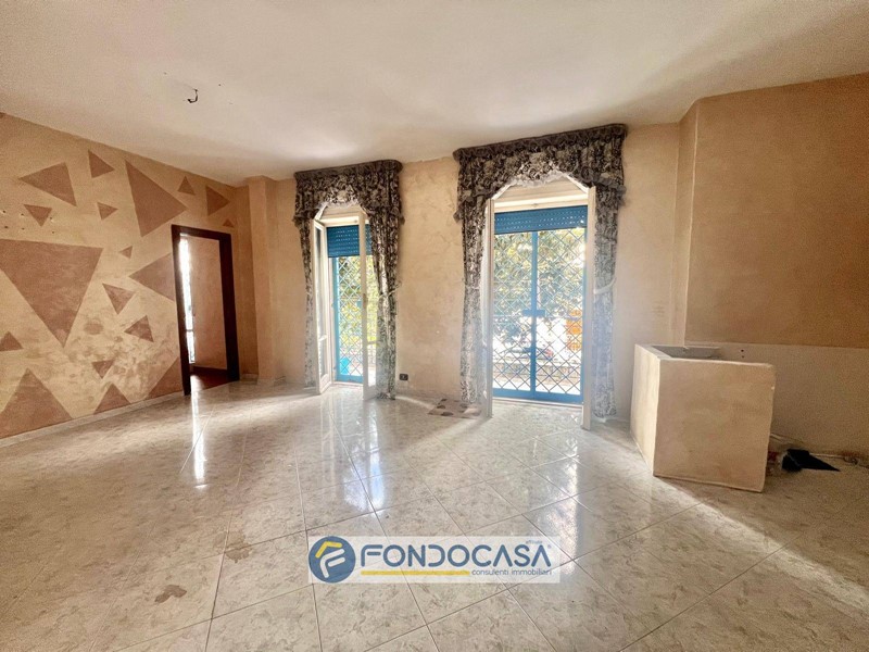 Appartamento in Vendita a Sant'Antimo, 100'000€, 125 m²