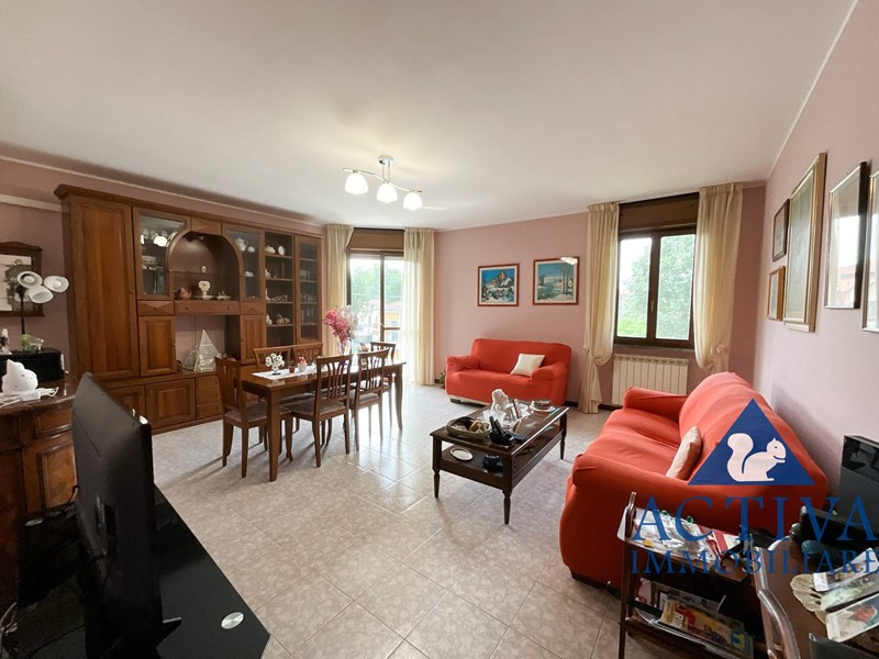 Quadrilocale in Vendita a Samarate, 169'000€, 113 m²