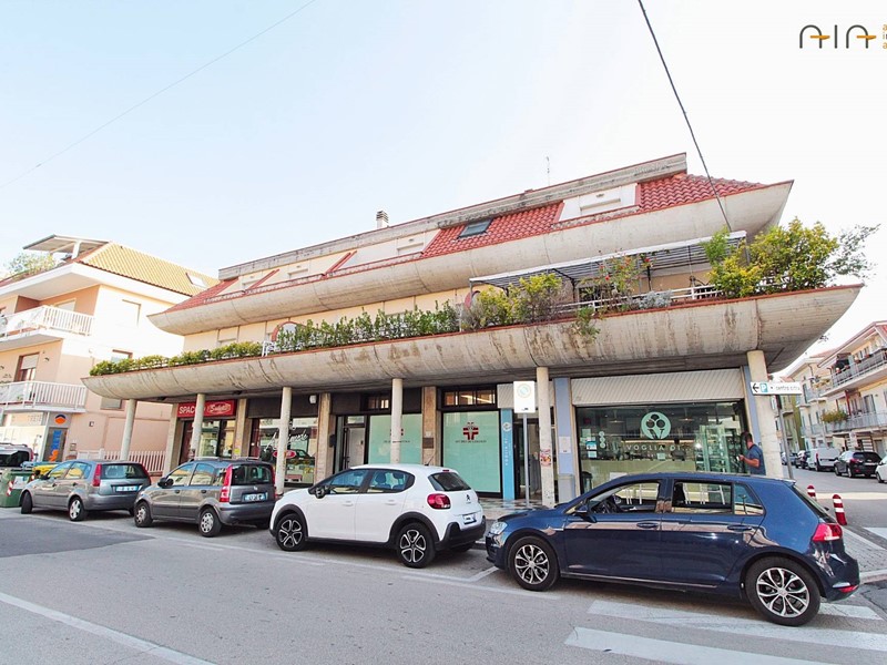 Appartamento in Vendita a San Benedetto del Tronto, 360'000€, 180 m²
