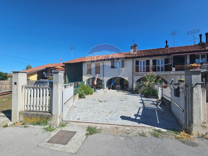 Rustico in Vendita a Pianfei, 165'000€, 161 m²