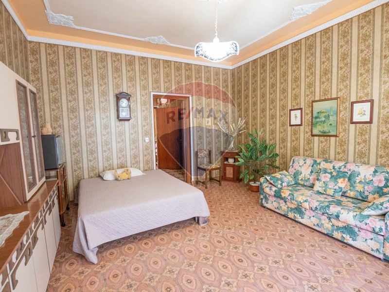 Casa Indipendente in Vendita a Grammichele, 40'000€, 131 m²