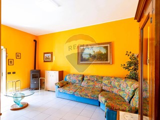 Bilocale in Vendita a Grezzago, 98'000€, 87 m²