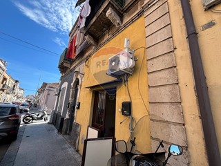 Quadrilocale in Vendita a Catania, 59'000&euro;, 95 m²