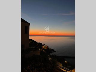 Quadrilocale in Vendita a Cervo, 460'000€, 110 m²