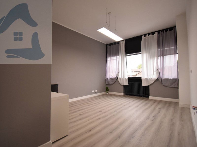 Trilocale in Vendita a Collegno, 105'000€, 65 m²