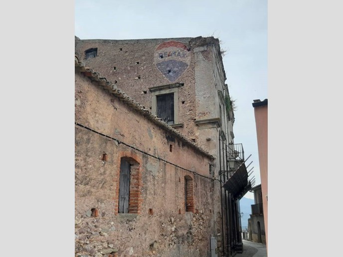 Villa in Vendita a Forza d'Agrò, 149'000€, 250 m²