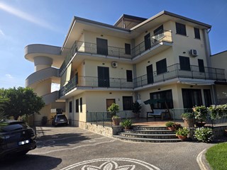 Appartamento in Vendita a Frattaminore, 245'000€, 350 m²