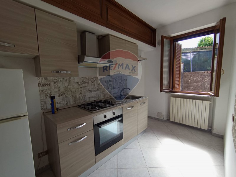 Appartamento in Vendita a Gallicano, 130'000€, 110 m²