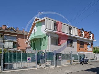 Casa Semi Indipendente in Vendita a Nichelino, 389'000€, 212 m²