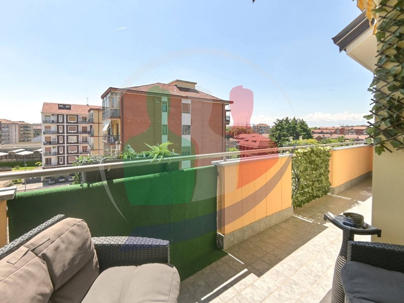 Attico in Vendita a Nichelino, 190'000€, 100 m²