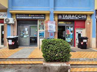 Attività commerciale in Vendita a Palermo, 480'000€, 51 m²
