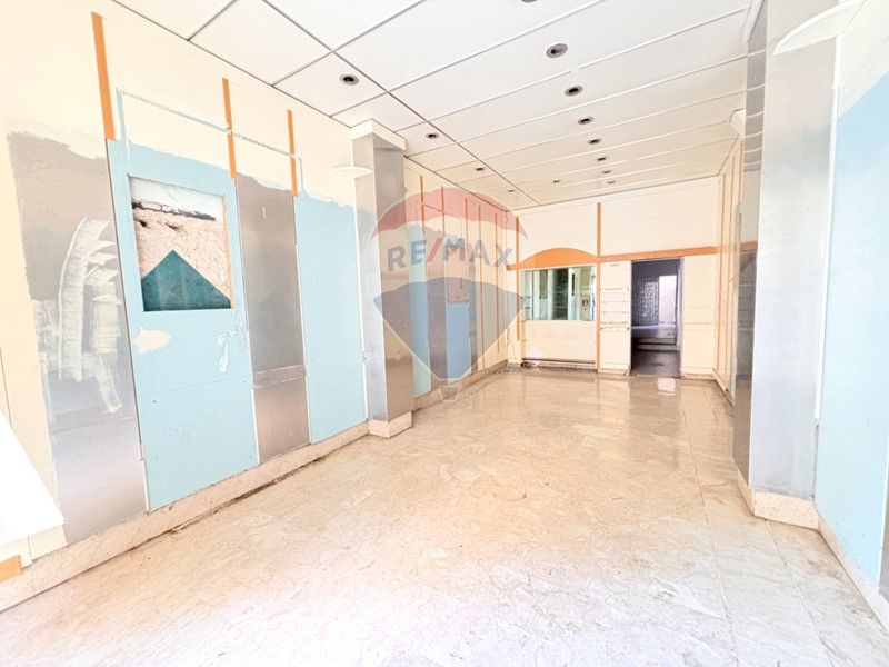 Immobile commerciale in Affitto a Palermo, 570€, 55 m²