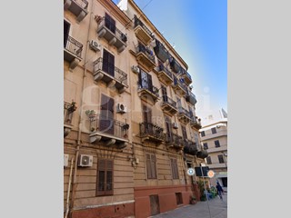 Bilocale in Vendita a Palermo, 69'000€, 85 m²