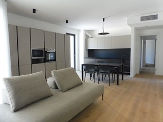 Trilocale in Affitto a Bassano del Grappa, 1'300€, 85 m²