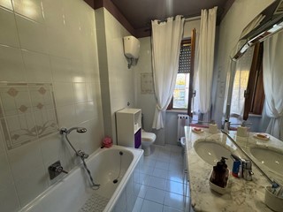 Trilocale in Vendita a Terni, 93'000€, 90 m², arredato