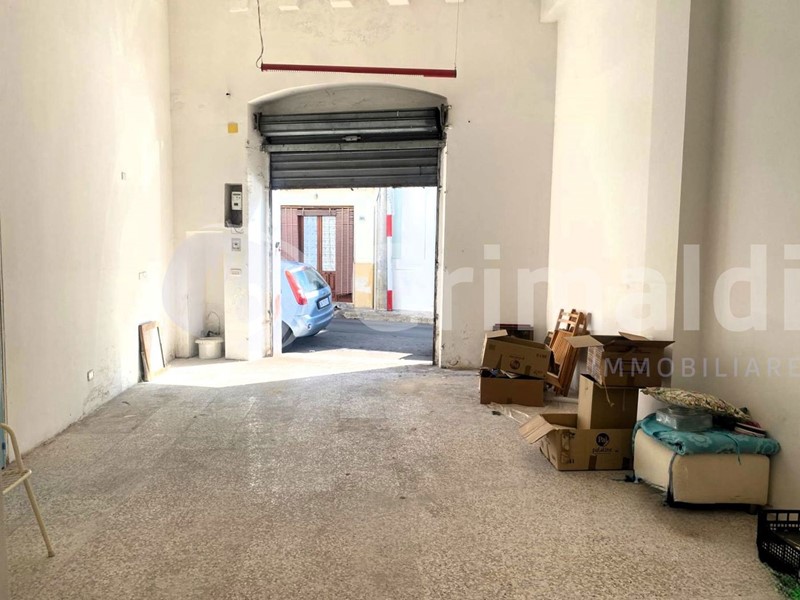 Laboratorio in Affitto a Sannicola, 600€, 110 m²