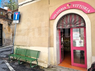 Negozio in Vendita a Forano, 18'000&euro;, 20 m²