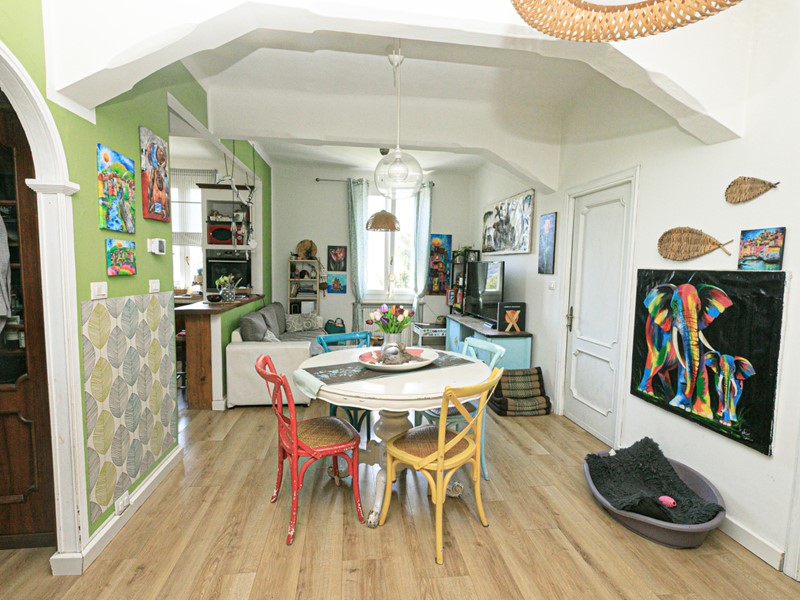 Casa Indipendente in Vendita a Campomorone, 159'000€, 205 m², arredato