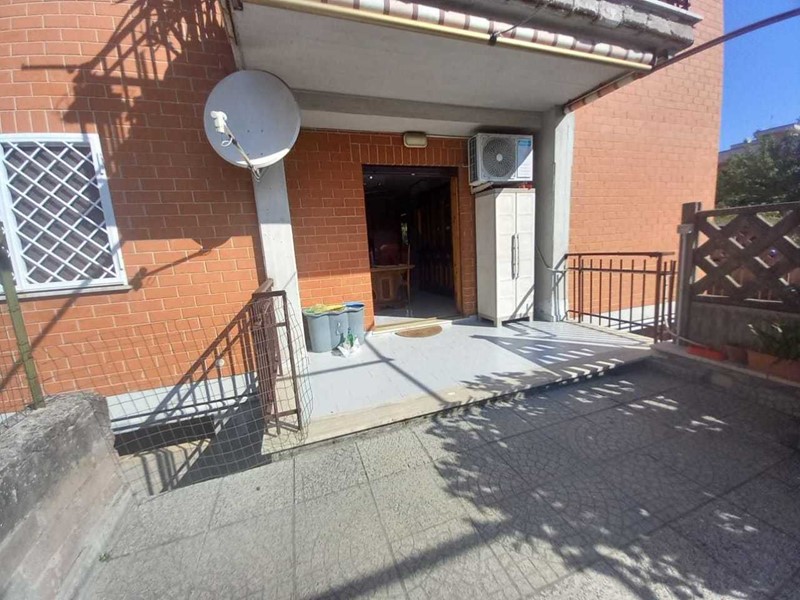 Quadrilocale in Vendita a Tivoli, zona Villa Adriana, 215'000€, 107 m², con Box