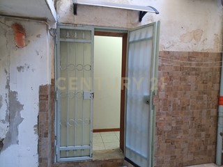 Monolocale in Vendita a Catania, zona Barriera-Canalicchio, 30'000&euro;, 34 m²