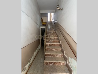 Trilocale in Vendita a Catania, 54'000&euro;, 92 m²