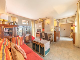 Appartamento in Vendita a Roma, 399'000&euro;, , arredato, con Box