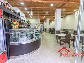 Immobile commerciale in Vendita a Genova, zona Sampierdarena, 124'000€, 130 m²