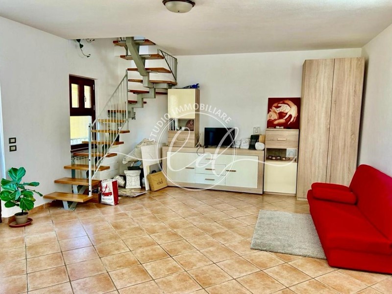 Casa Semi Indipendente in Vendita a Pietrasanta, 375'000€, 85 m², arredato