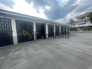 Magazzino in Affitto a Nole, 1'500€, 180 m²