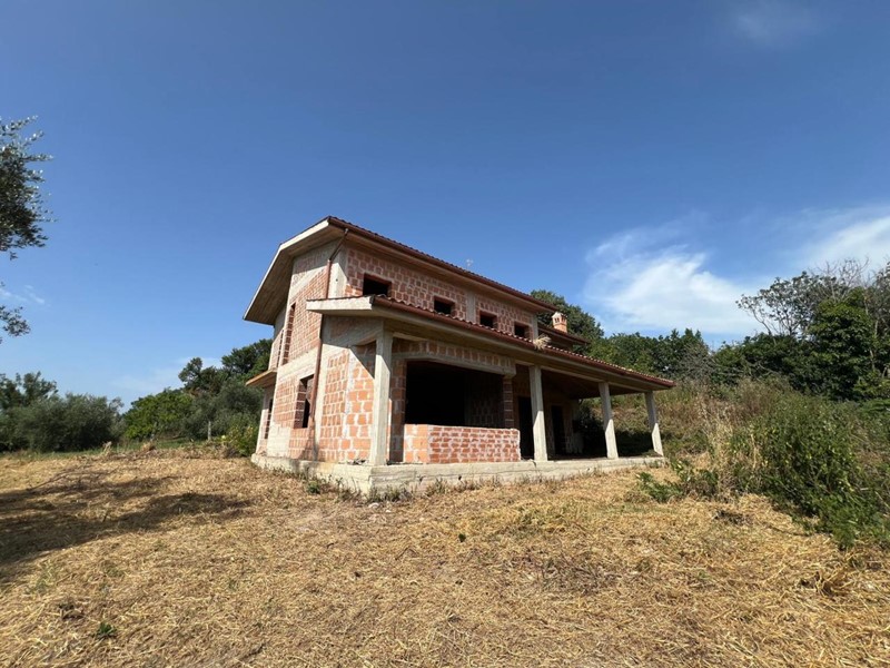 Casa Indipendente in Vendita a Civitella San Paolo, 195'000€, 190 m²