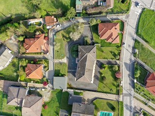 Casa Indipendente in Vendita a San Martino Canavese, 220'000€, 350 m², con Box