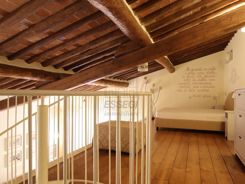 Quadrilocale in Affitto a Lucca, zona Centro storico, 950€, 70 m², arredato