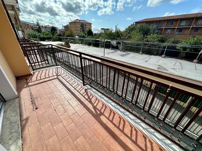 Appartamento in Vendita a Chiavari, zona Ri Basso, 250'000€, 92 m²