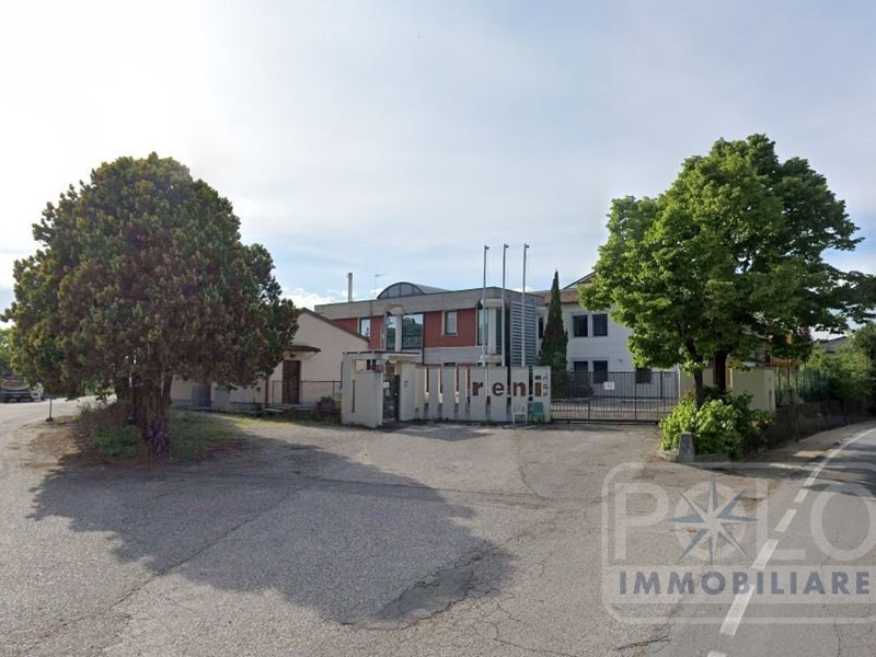 Capannone in Vendita a Volta Mantovana, 2'040'000&euro;, 8800 m²