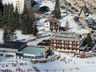 Immobile commerciale in Vendita a Folgaria, 2'200'000€, 1300 m²