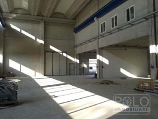 Capannone in Vendita a Castel Goffredo, 860'000&euro;, 1871 m²