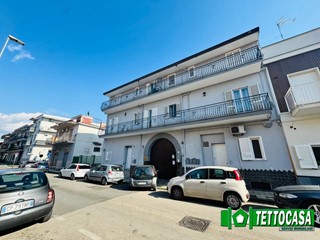 Trilocale in Vendita a Brusciano, 139'000€, 120 m²