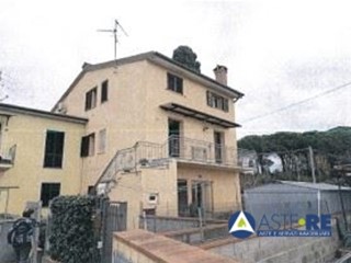 Appartamento in Vendita a San Giuliano Terme, 113'117€, 108 m²