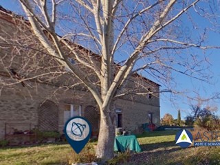 Casale in Vendita a Pomarance, 233'662€, 