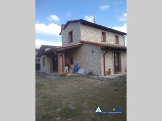 Villa in Vendita a Volterra, 117'750€, 119 m²