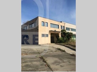 Capannone in Vendita a Morengo, 304'000€, 737 m²