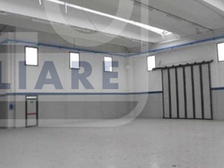 Capannone in Vendita a Ghedi, 605'000€, 1517 m²